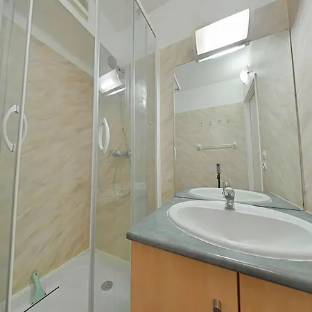 Appt 2 Pièces - Lr030-c126 La Rochelle (Charente-Maritime)