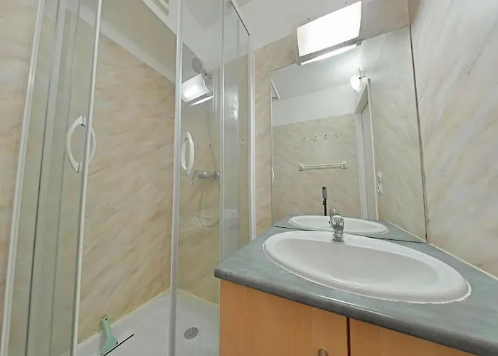 Appt 2 Pieces - Lr030-c126 Λα Ροσέλ